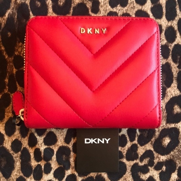 Brand New DKNY Vela Small Zip Around Red Wallet - Picture 1 of 16